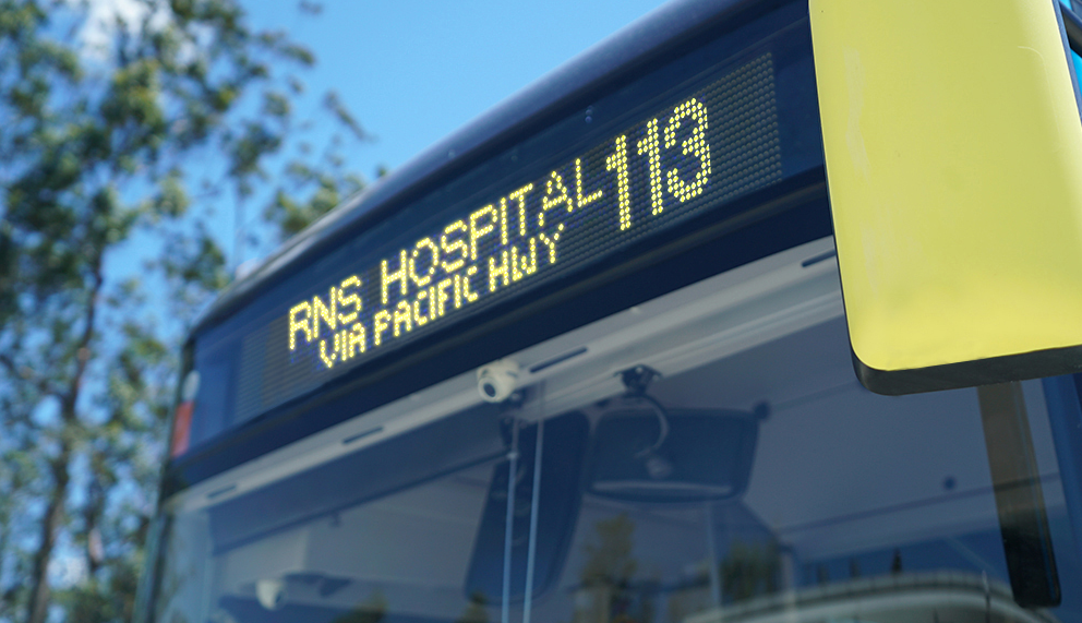 Bus with 113 desto